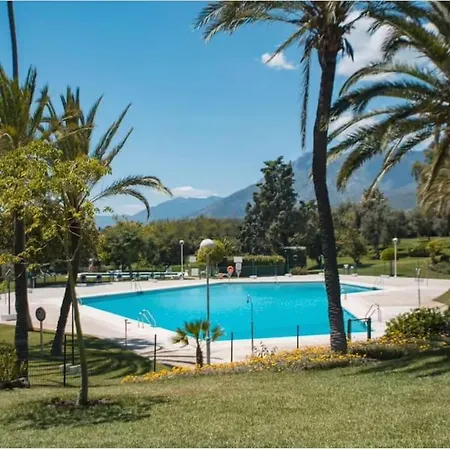 Spacious 3 Bedroom W/ Pools, Gardens & Tennis Marbella