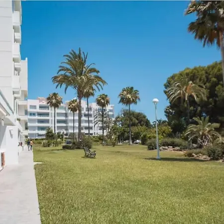 Spacious 3 Bedroom W/ Pools, Gardens & Tennis